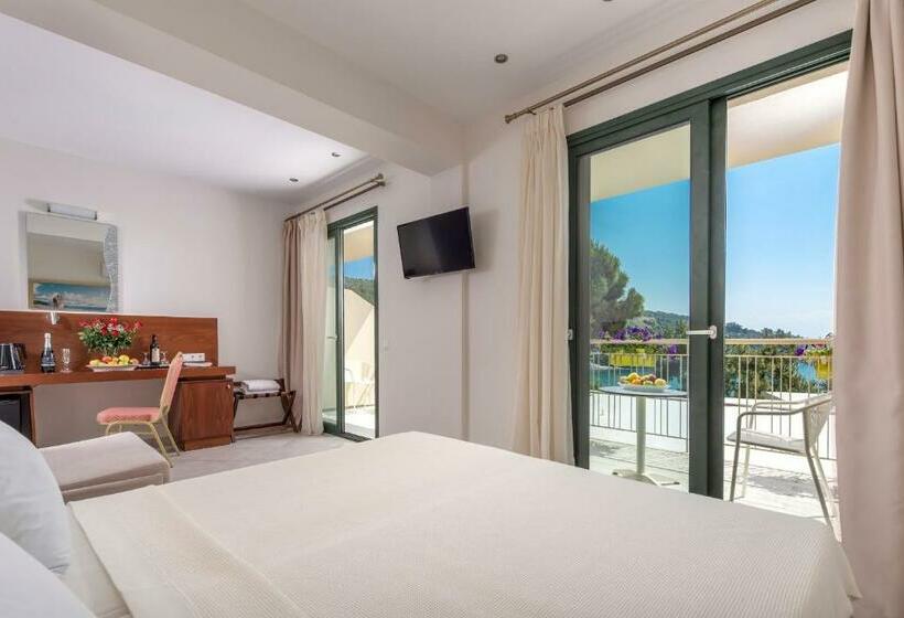 בית מלון כפרי Tosca Beach