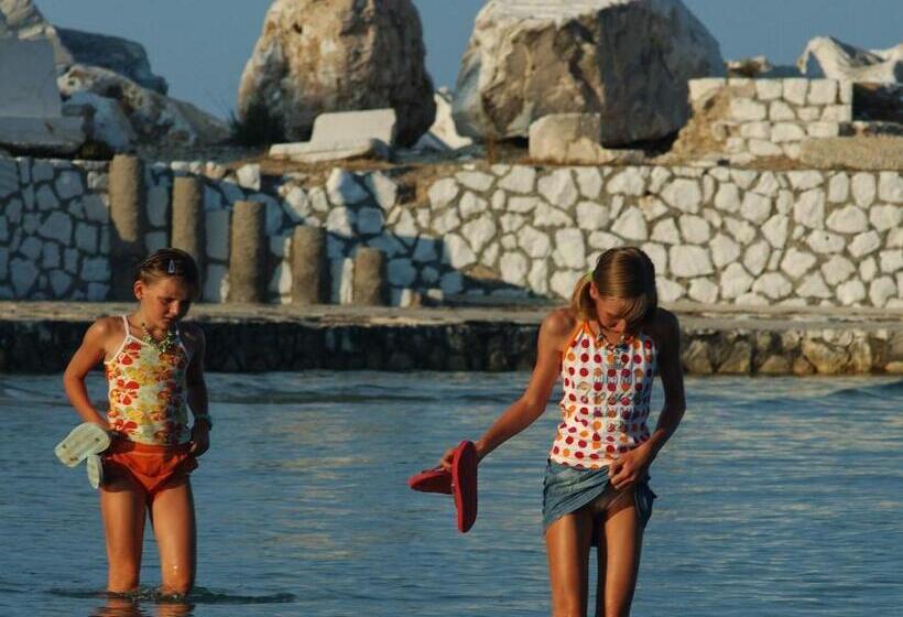 Makryammos Bungalows