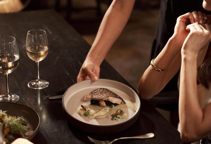 Vedema, A Luxury Collection Resort, Santorini