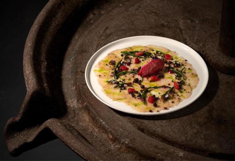 Vedema, A Luxury Collection Resort, Santorini