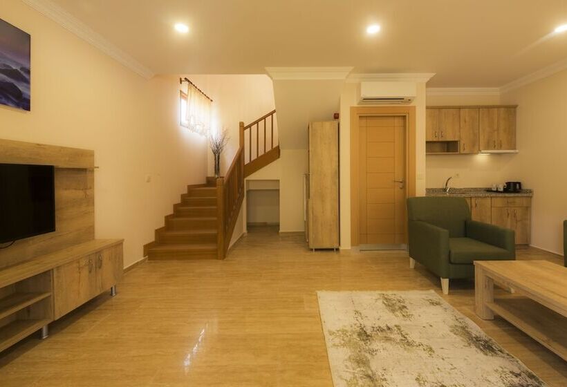 בית מלון כפרי Club Marma