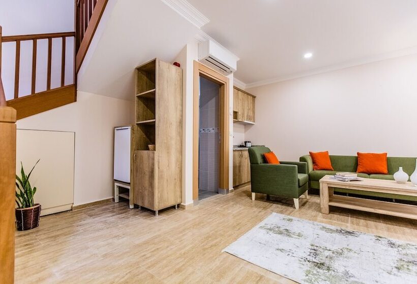 בית מלון כפרי Club Marma