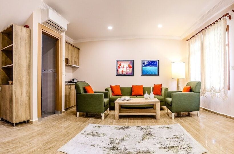 בית מלון כפרי Club Marma