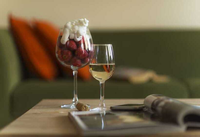 בית מלון כפרי Club Marma