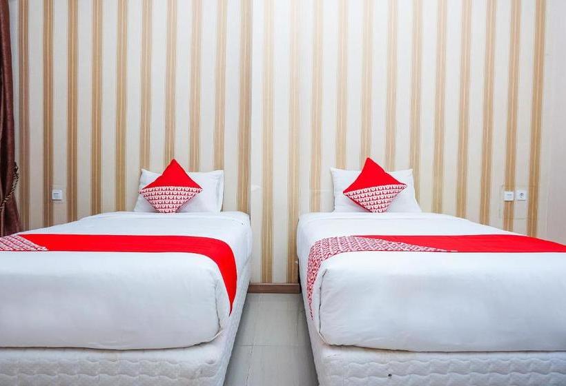 Отель Triza By Oyo Rooms