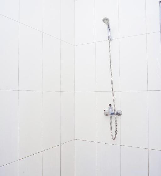 Отель Triza By Oyo Rooms