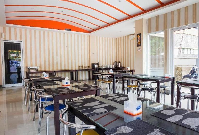 Отель Triza By Oyo Rooms