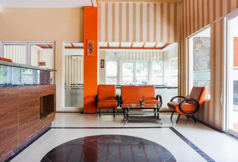 Отель Triza By Oyo Rooms