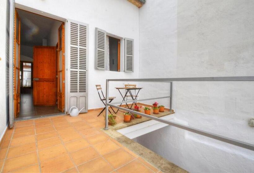 Amilcar House By Slow Villas