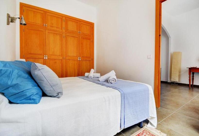 Amilcar House By Slow Villas