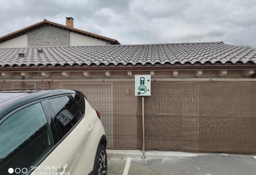 Apartamentos La Encina