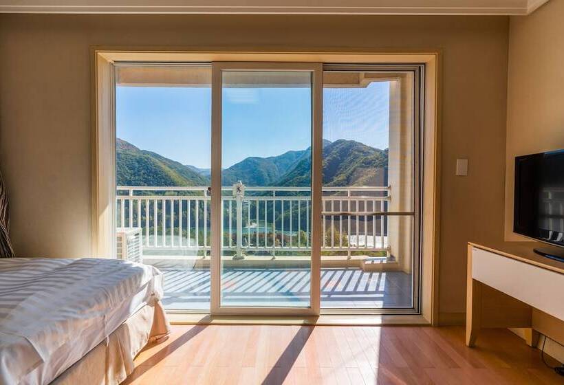 فندق Sono Moon Danyang