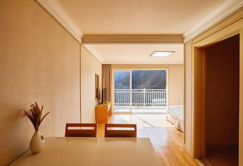 فندق Sono Moon Danyang