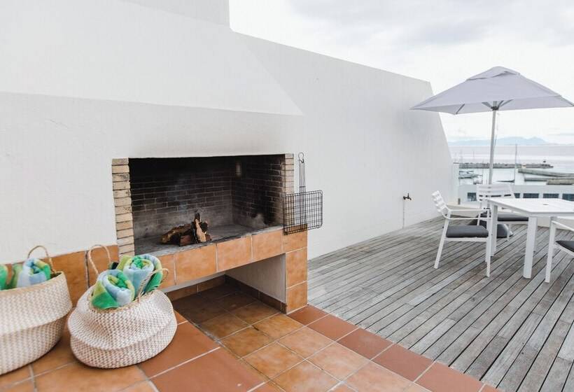 호텔 First Group Cape Gordonia