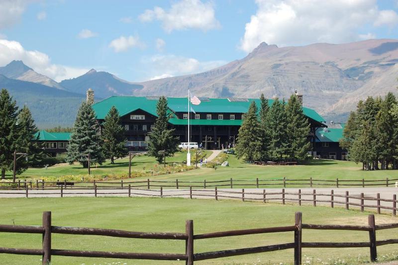 فندق Glacier Park Lodge