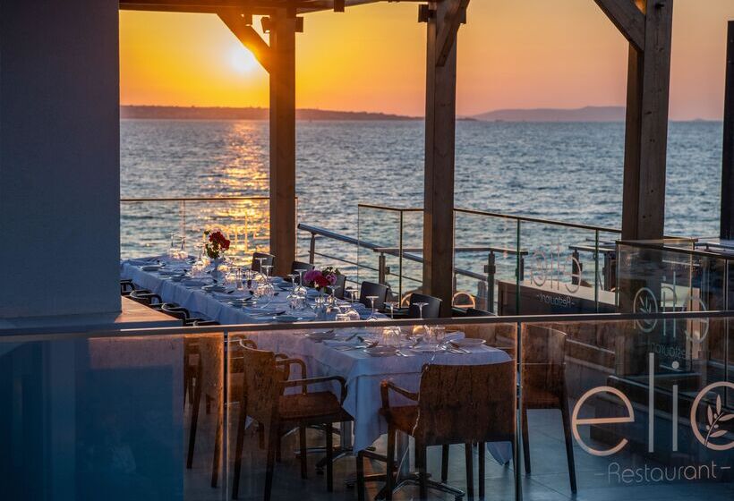 ホテル High Beach White  Adults Only