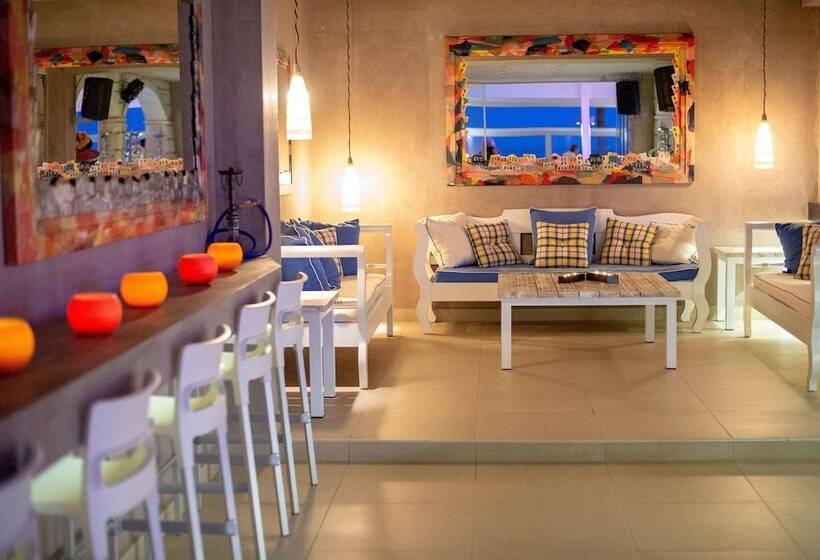 ホテル High Beach White  Adults Only