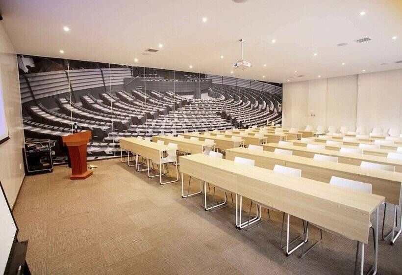 هتل Ibis Xi An First Gaoxin Rd