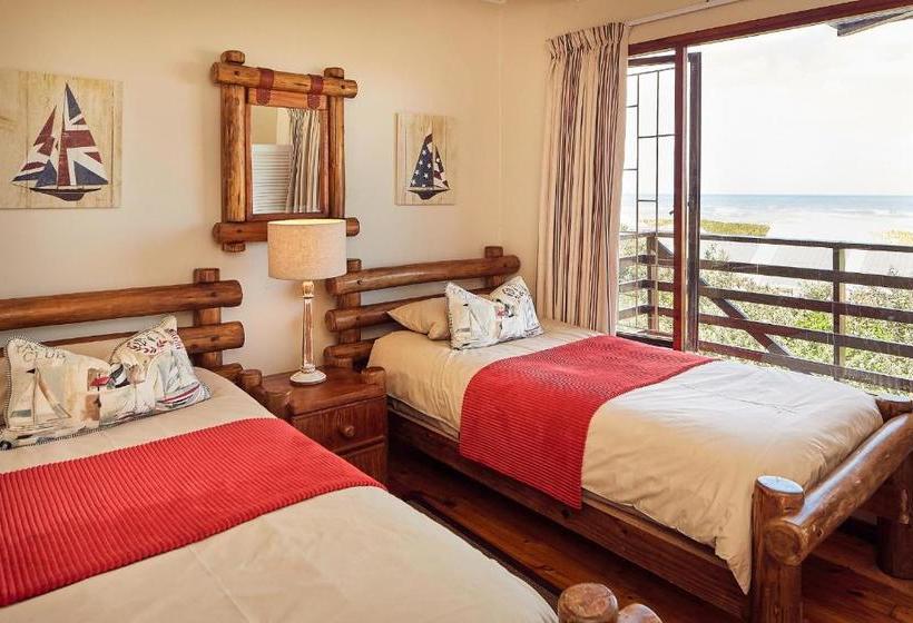 هتل First Group Kowie River Chalets