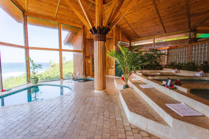 Отель Namale Resort And Spa