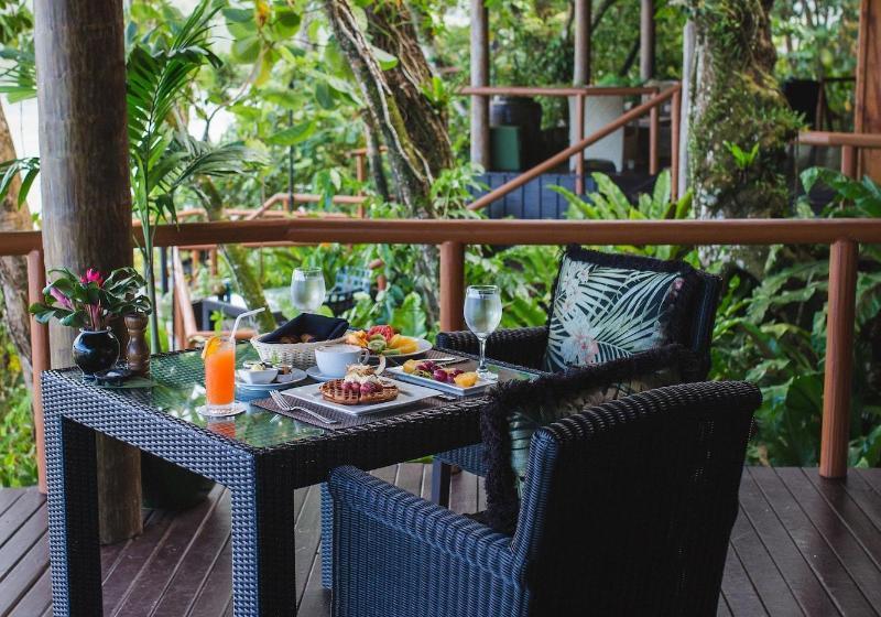 Отель Namale Resort And Spa