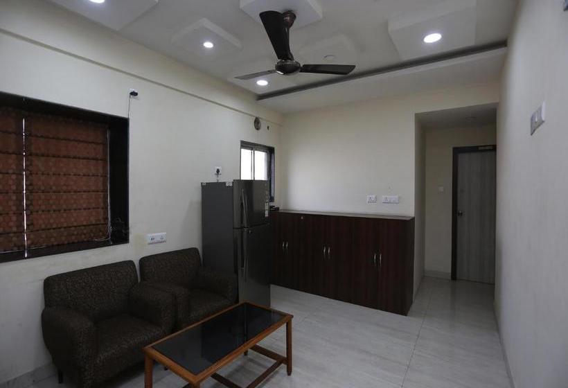 Отель Fab Paradise Inn I