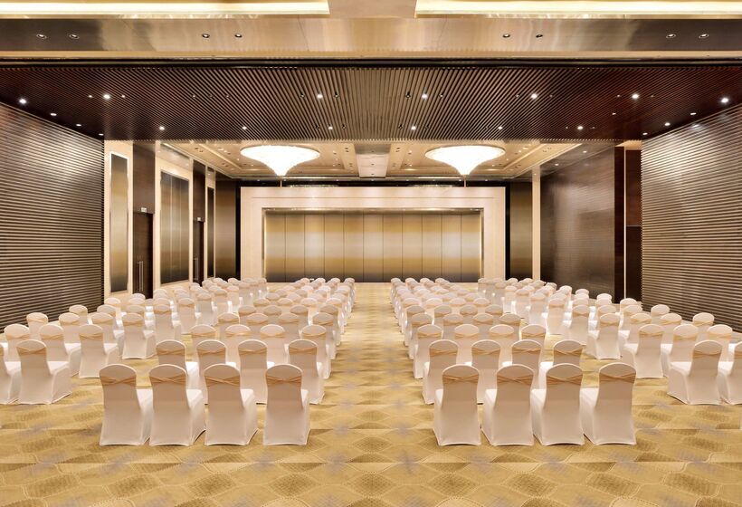 בית מלון כפרי Radisson Blu Coimbatore