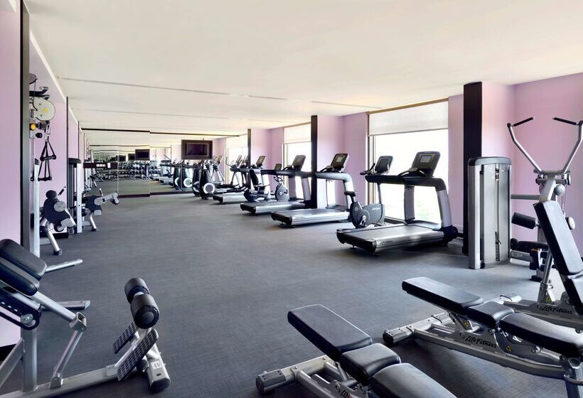 هتل Radisson Blu Coimbatore