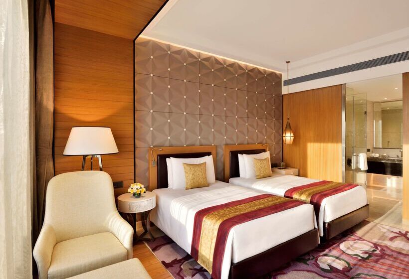 هتل Radisson Blu Coimbatore