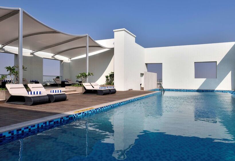 هتل Radisson Blu Coimbatore