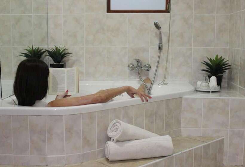 هتل Royal Guest House