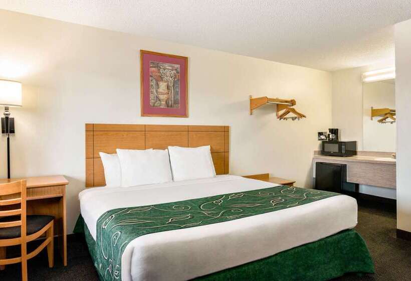 فندق Travelodge By Wyndham Wellington Ks