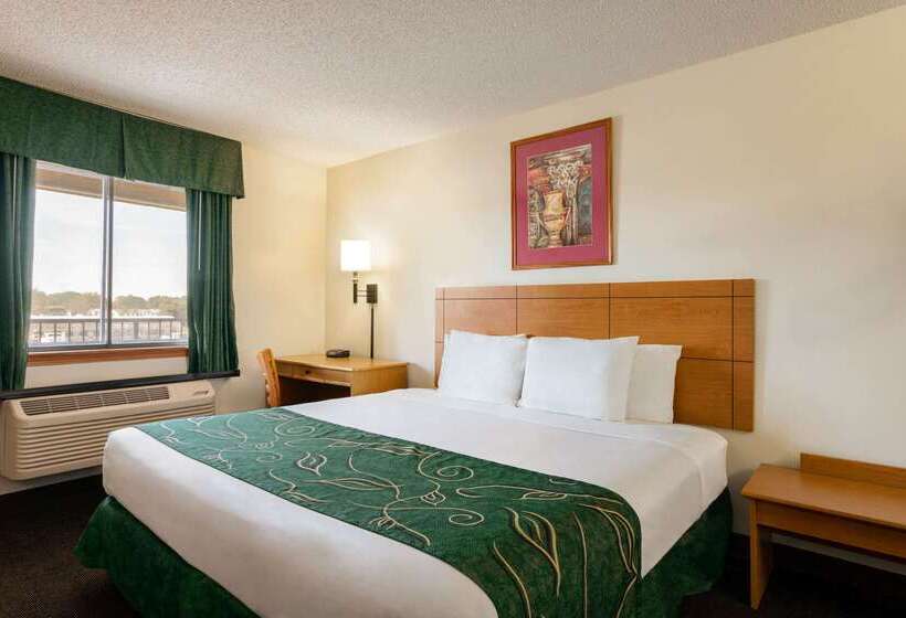 فندق Travelodge By Wyndham Wellington Ks