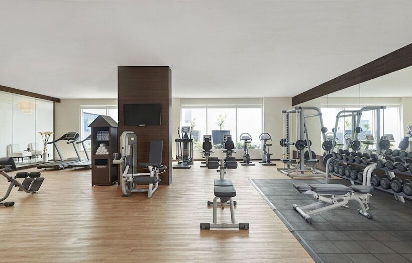 Hyatt Place Dubai Al Rigga Residences