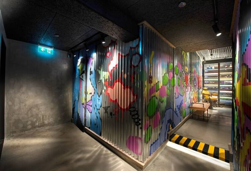 Hyatt Place Dubai Al Rigga Residences