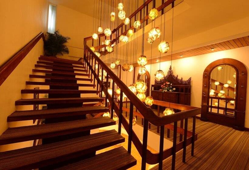 Casino Hotel Cgh Earth, Cochin