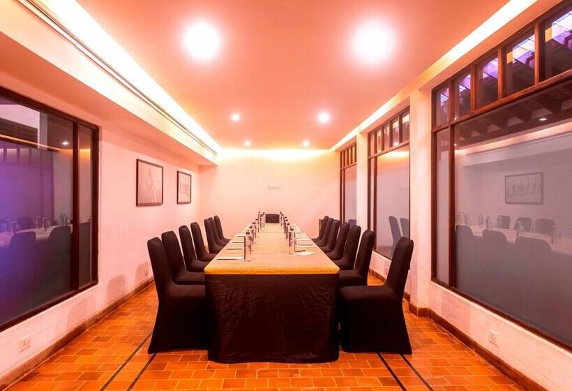 Casino Hotel Cgh Earth, Cochin