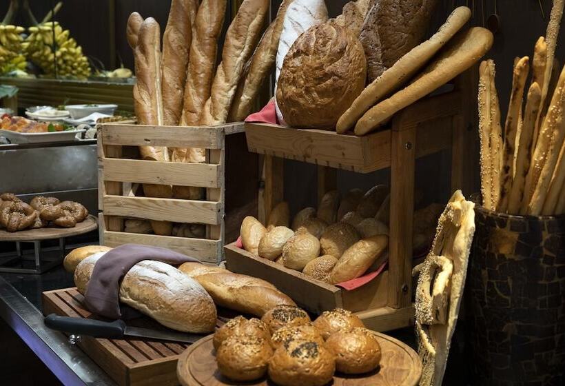 Ciputra Semarang Managed By Swiss Belhotel International