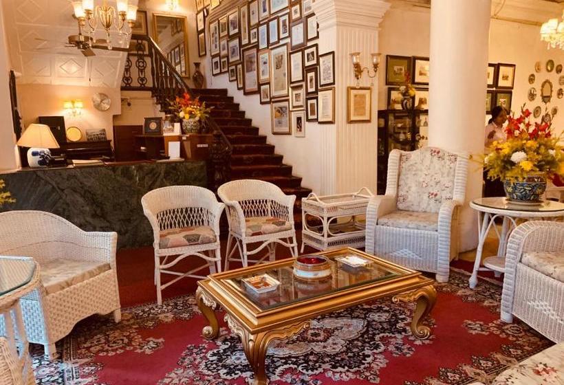 Отель The Elgin Fairlawn Kolkata