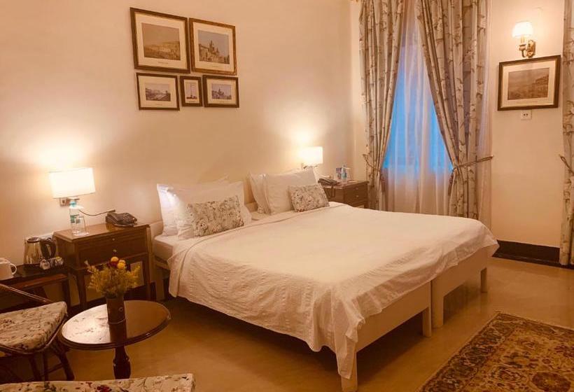 Отель The Elgin Fairlawn Kolkata