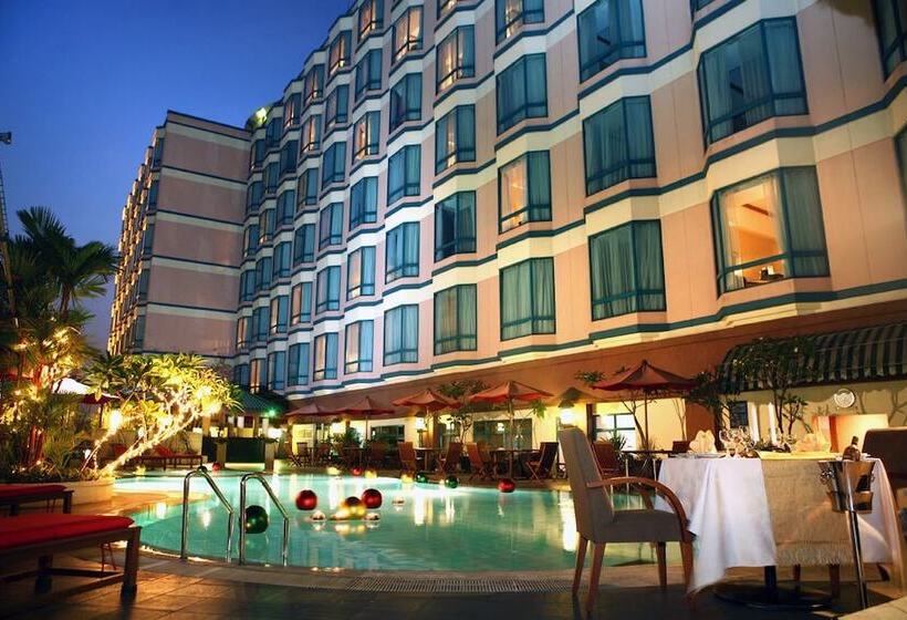 The Acacia Hotel Jakarta