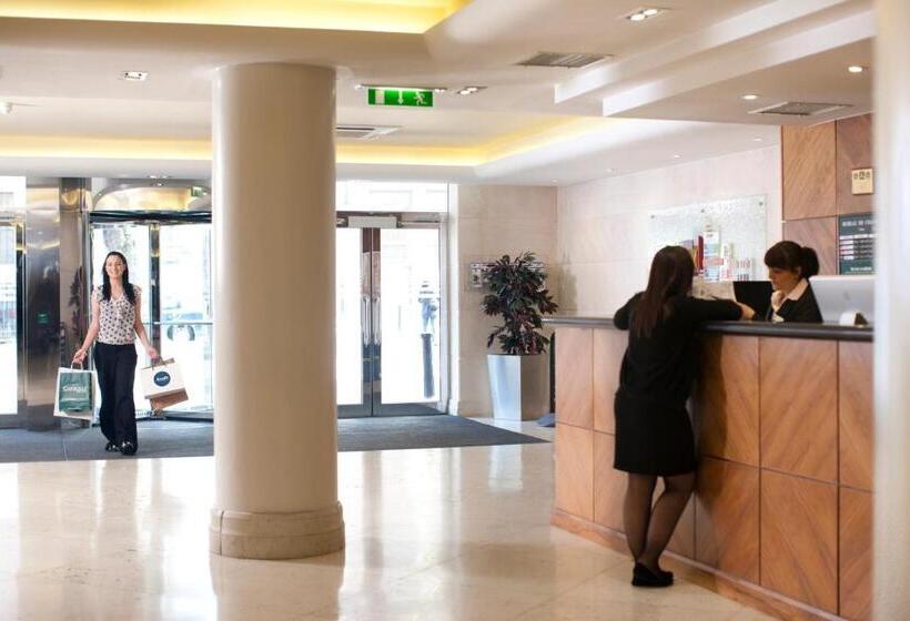 هتل Academy Plaza