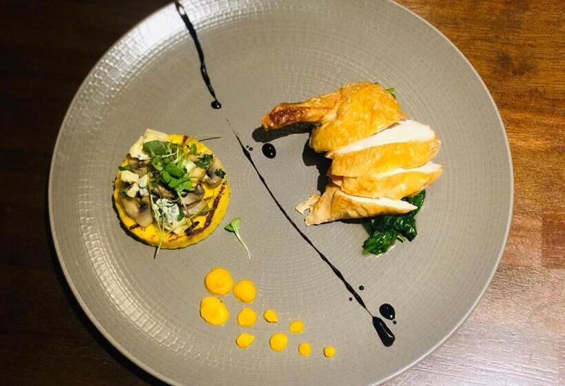 هتل Academy Plaza