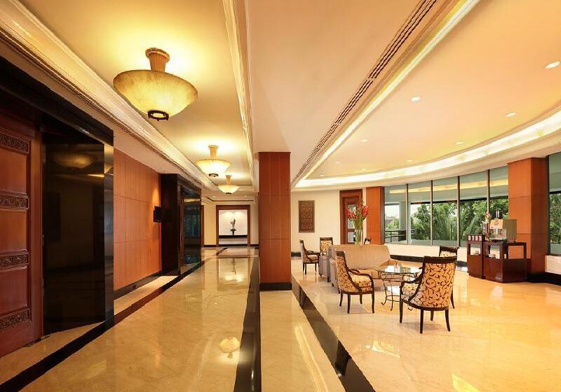 ホテル Aryaduta Bandung