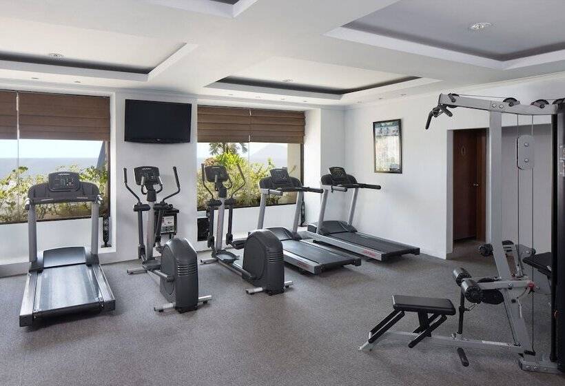 호텔 Aryaduta Manado