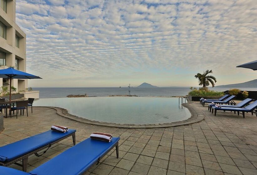 호텔 Aryaduta Manado