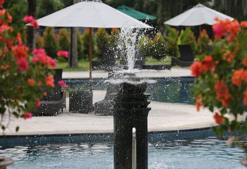 Отель Aryaduta Pekanbaru