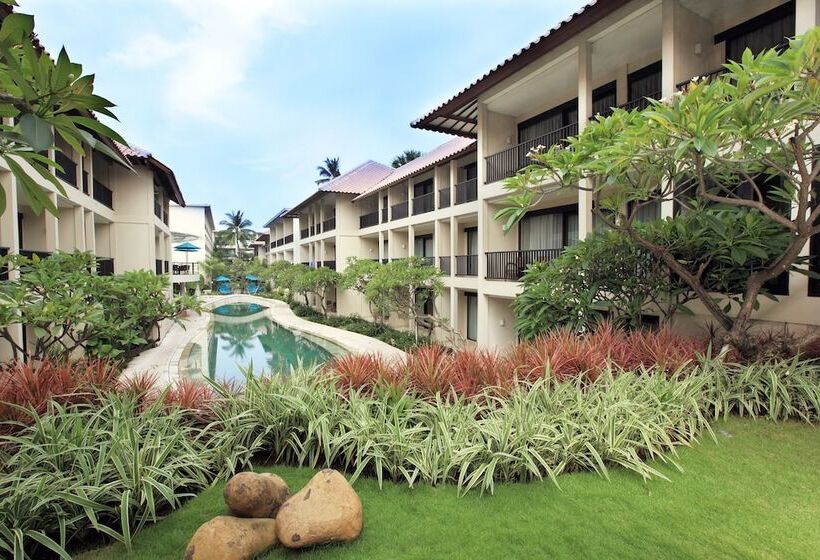 בית מלון כפרי Away Bali Legian Camakila Resort