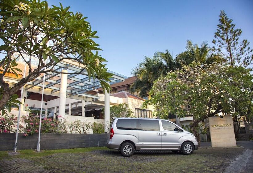 בית מלון כפרי Away Bali Legian Camakila Resort