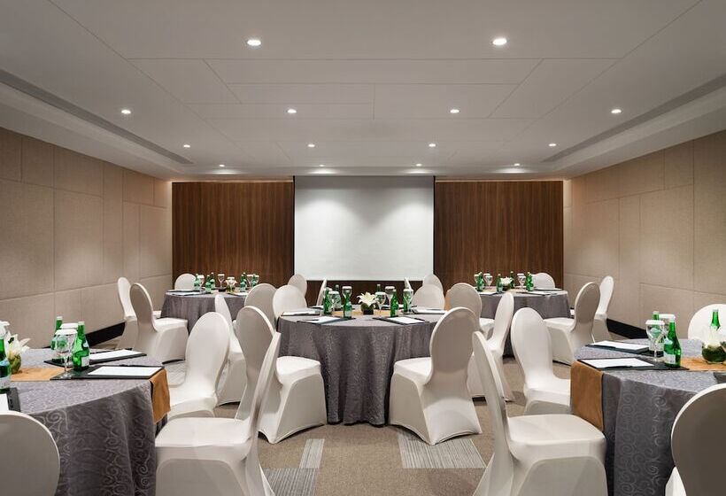 Hotel Ayana Midplaza Jakarta